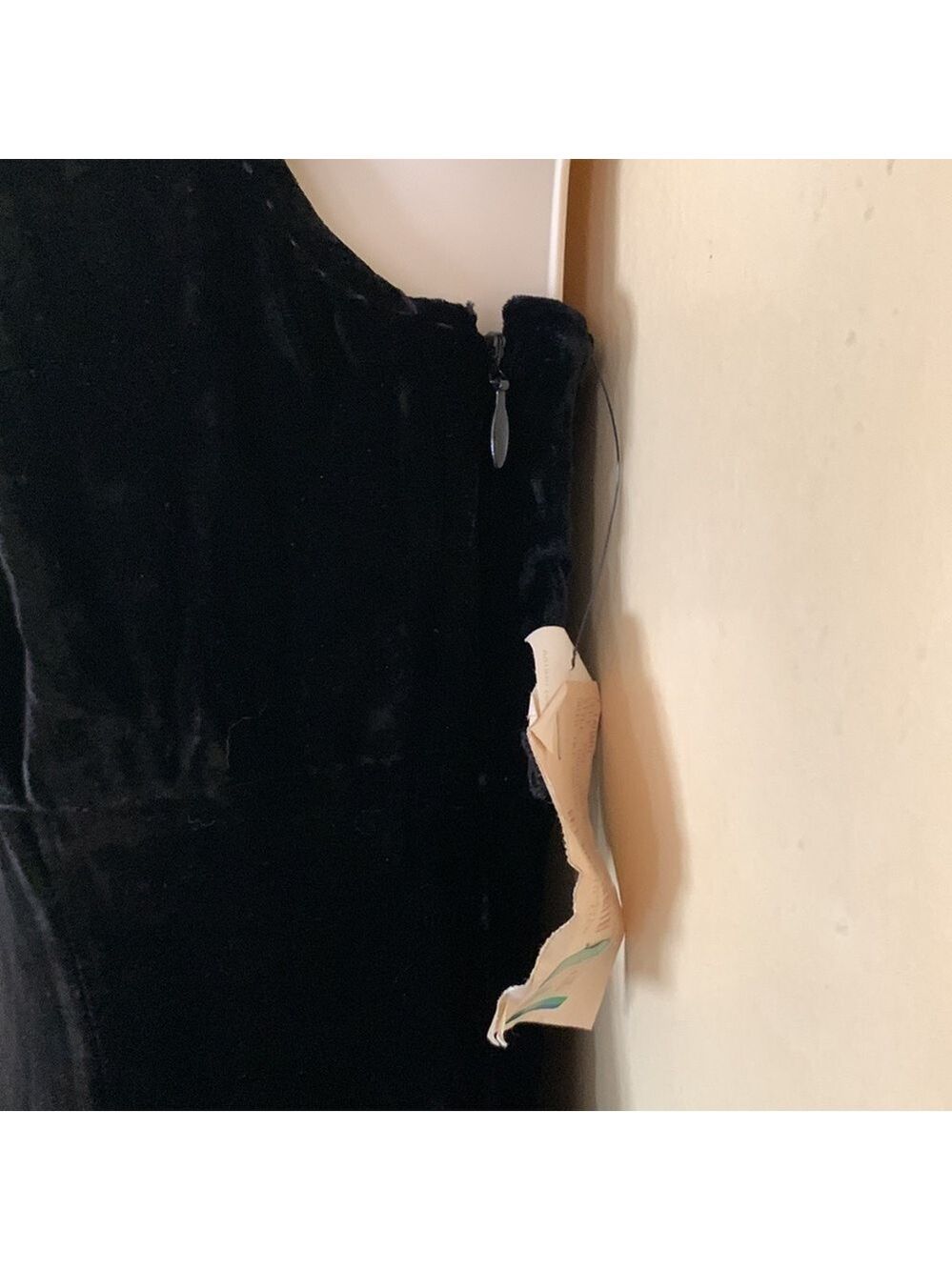 Tahari crushed black crushed velvet cocktail dress size 2 - Picture 7 of 10